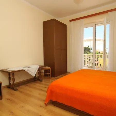 Penzion And With Parking Space Mlini, Dubrovnik - 8835 Mlini