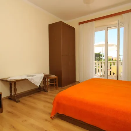 Gostinjska kuća And With Parking Space Mlini, Dubrovnik - 8835 Mlini