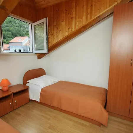 Konukevi And With Parking Space Mlini, Dubrovnik - 8835 3*